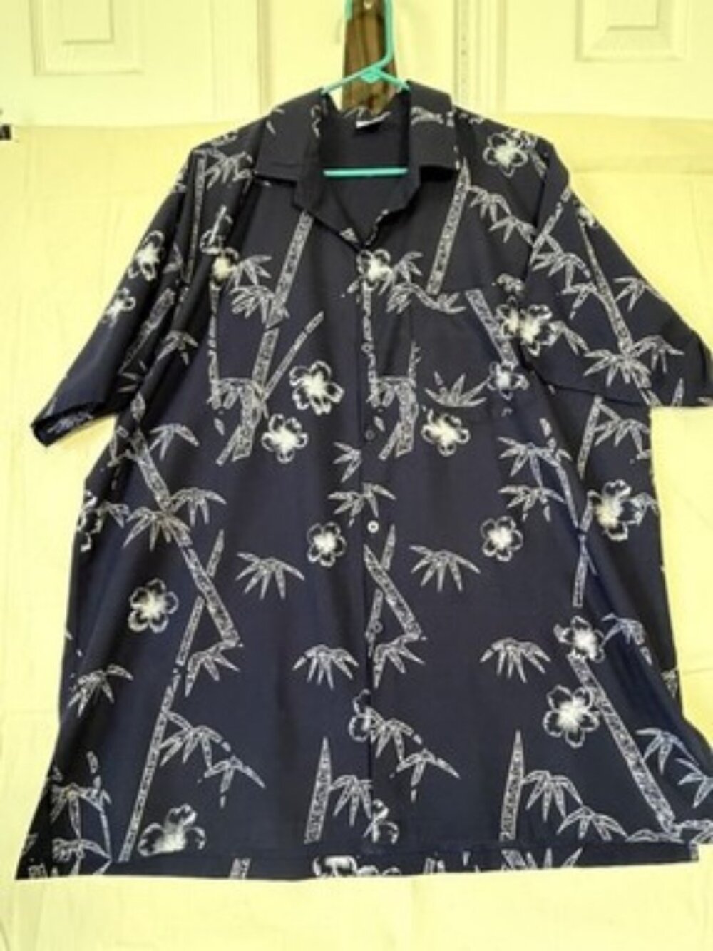 La Leela Shirt Mens Large Blue Floral Hawaiian Short Sleeve Button Up Tropical